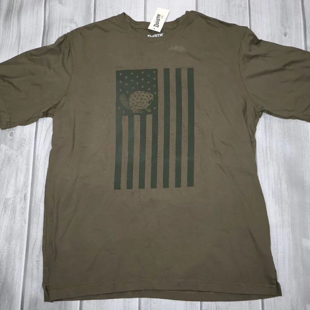 NEW Duluth Trading Company Men's Longtail Standard Fit Pocket Beaver T-Shirt